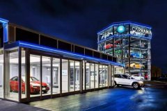 Vroom的二手車經銷商，建了一座虛擬購買展廳